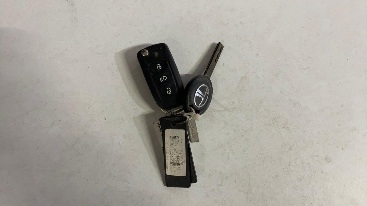 2022 Tata Tiago XZ PLUS CNG, CNG, Manual, 62,730 km, Key Close Up