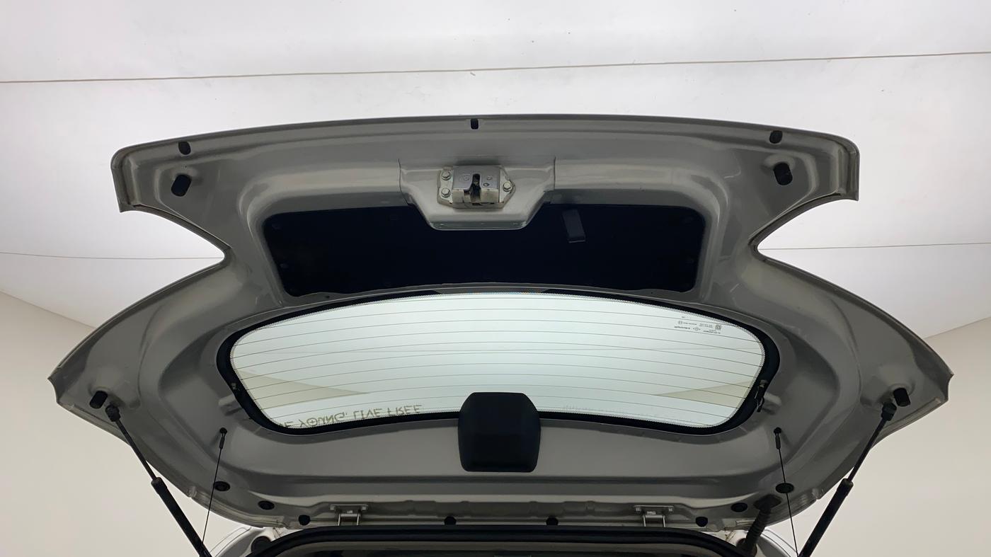 2017 Mahindra KUV 100 NXT K8 P 6 STR, Petrol, Manual, 84,452 km, Boot Door Open