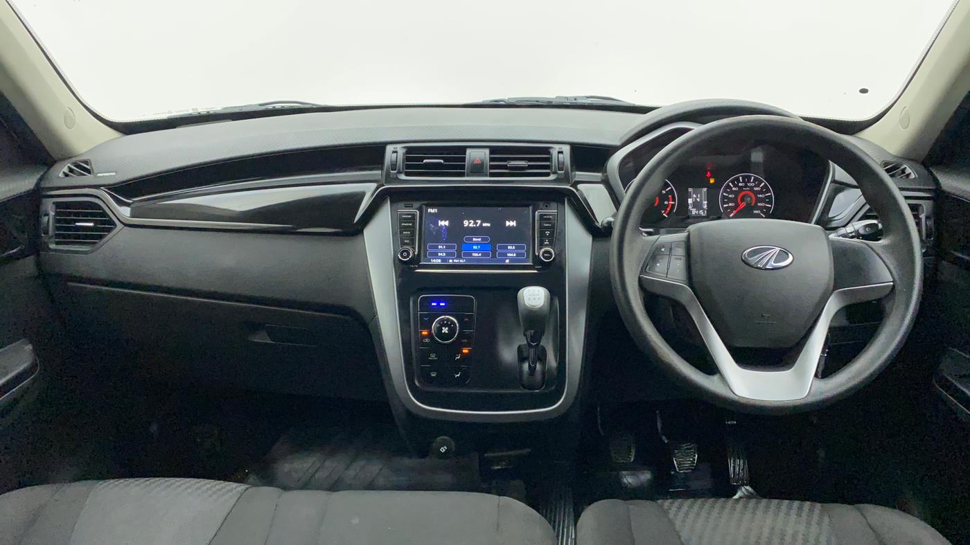 2017 Mahindra KUV 100 NXT K8 P 6 STR, Petrol, Manual, 84,452 km, Dashboard