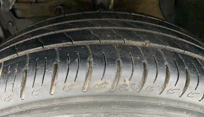 2020 Maruti Vitara Brezza VXI, Petrol, Manual, 14,902 km, Left Front Tyre Tread