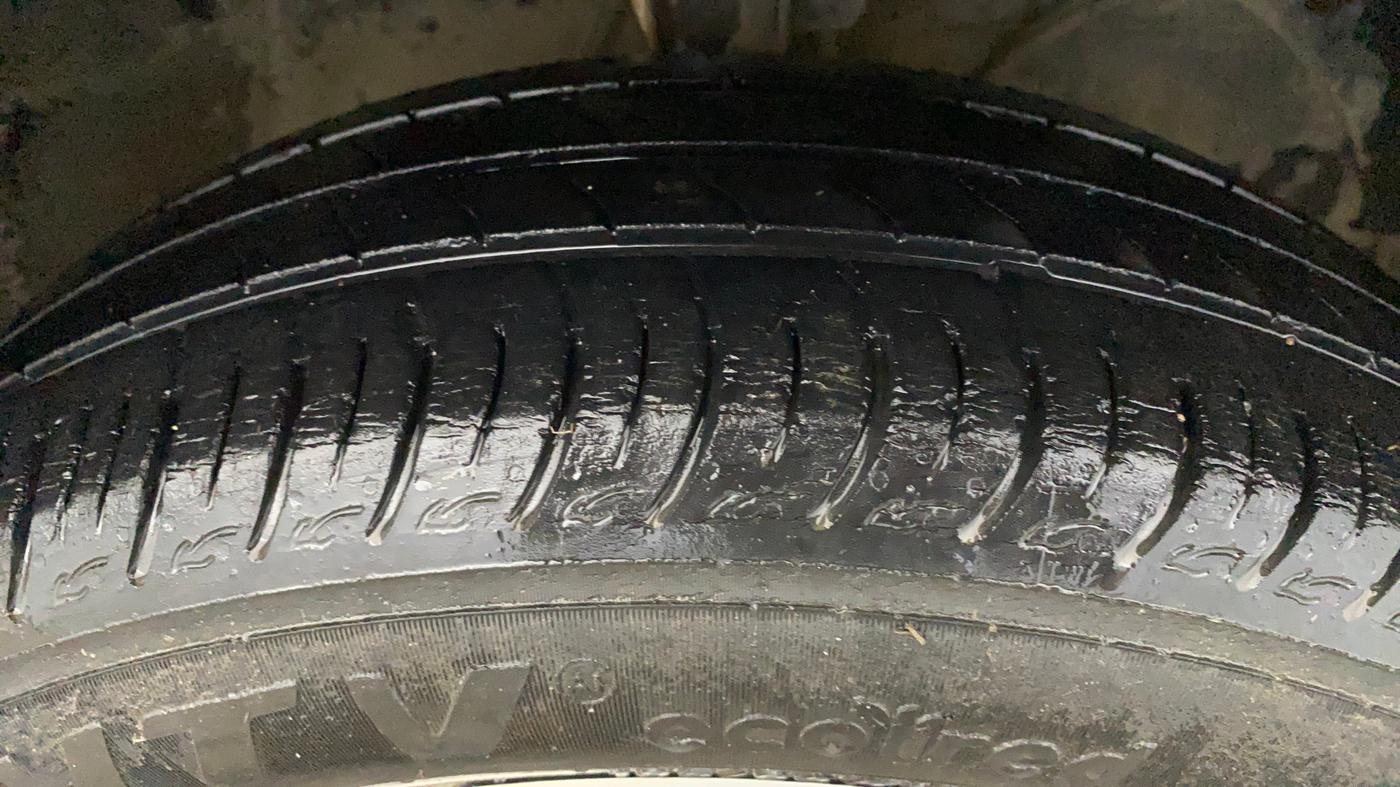 2021 Maruti Baleno DELTA PETROL 1.2, Petrol, Manual, 48,436 km, Right Front Tyre Tread
