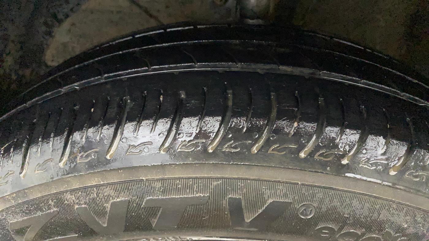 2021 Maruti Baleno DELTA PETROL 1.2, Petrol, Manual, 48,436 km, Left Front Tyre Tread