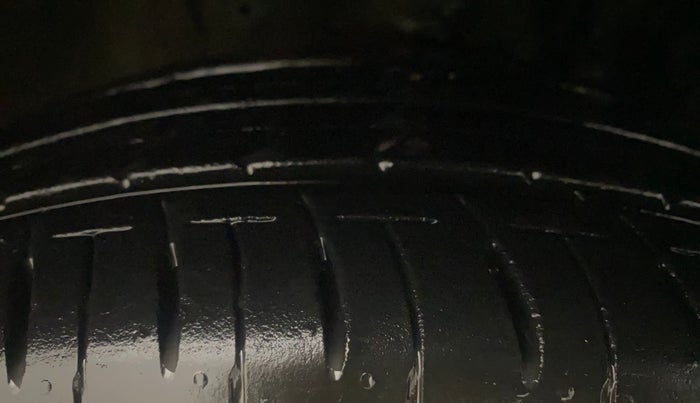 2023 Maruti IGNIS ZETA 1.2 AMT, Petrol, Automatic, 8,743 km, Right Front Tyre Tread