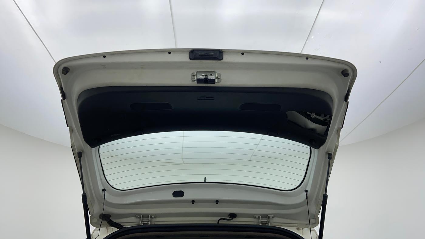 2017 Hyundai Elite i20 ASTA 1.2 (O), Petrol, Manual, 40,212 km, Boot Door Open