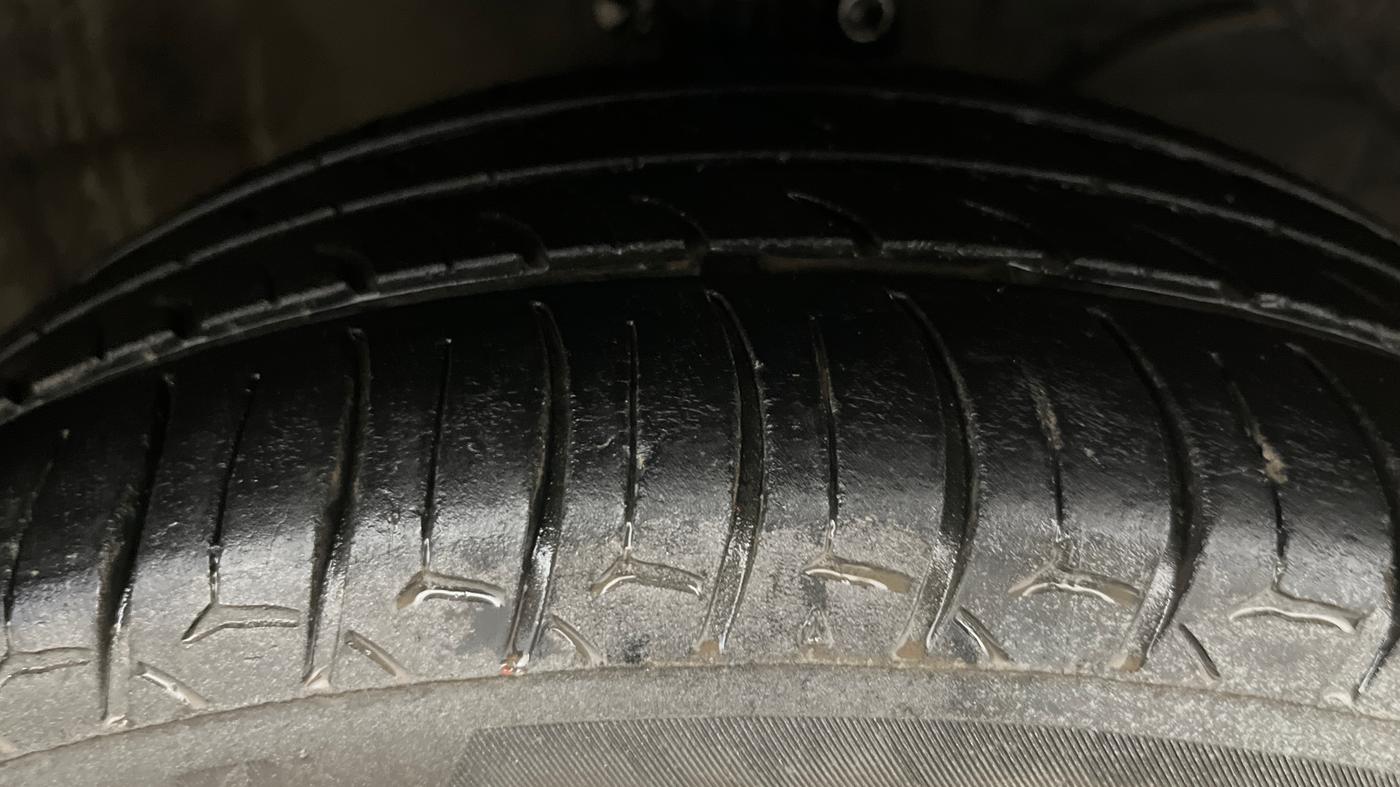 2017 Maruti Baleno ZETA PETROL 1.2, Petrol, Manual, 82,441 km, Right Front Tyre Tread
