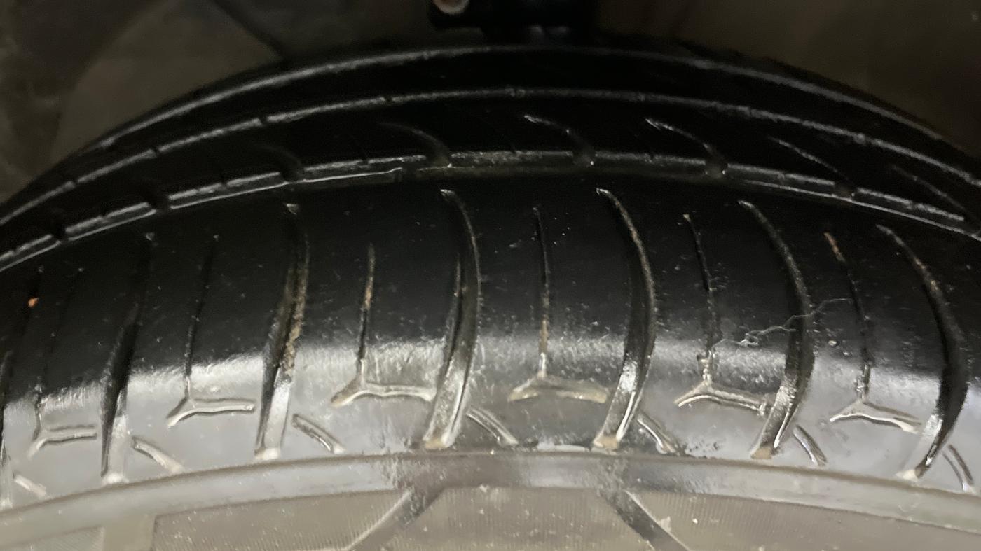 2017 Maruti Baleno ZETA PETROL 1.2, Petrol, Manual, 82,441 km, Left Front Tyre Tread