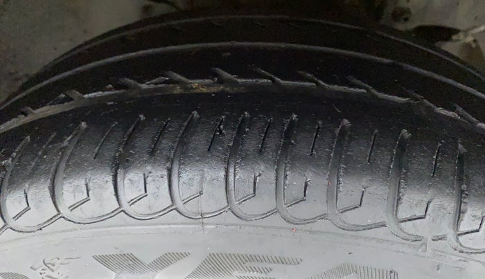 2018 Tata Tiago XZ PETROL, Petrol, Manual, 38,562 km, Right Front Tyre Tread