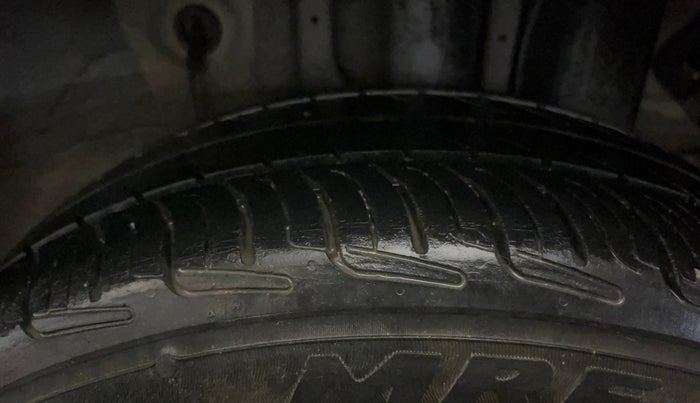 2017 Hyundai Elite i20 ASTA 1.2, Petrol, Manual, 74,148 km, Left Rear Tyre Tread