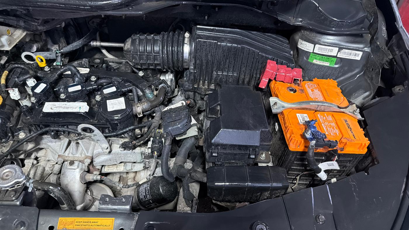 2022 Tata ALTROZ XT PETROL, Petrol, Manual, 57,572 km, Engine View - Left