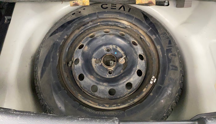 2015 Maruti Swift VXI, Petrol, Manual, 32,092 km, Spare Tyre