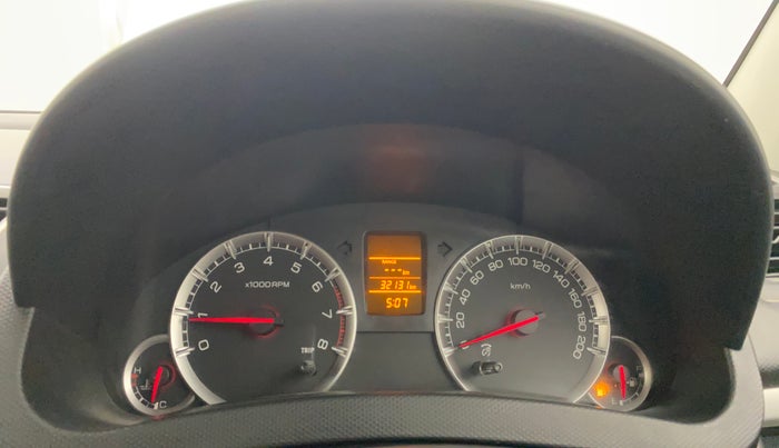 2015 Maruti Swift VXI, Petrol, Manual, 32,092 km, Odometer Image