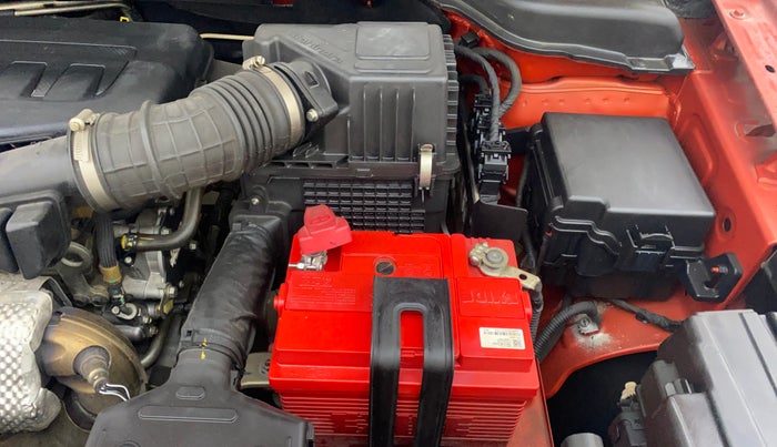 2019 Mahindra XUV300 W8 1.2 PETROL, Petrol, Manual, 58,517 km, Engine View - Left