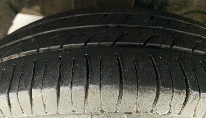 2021 Hyundai NEW SANTRO SPORTZ EXECUTIVE MT CNG, CNG, Manual, 89,396 km, Left Front Tyre Tread