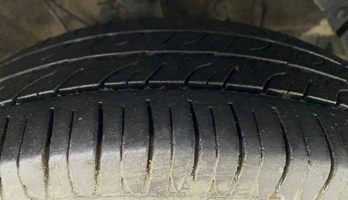 2021 Hyundai NEW SANTRO SPORTZ EXECUTIVE MT CNG, CNG, Manual, 89,396 km, Right Front Tyre Tread