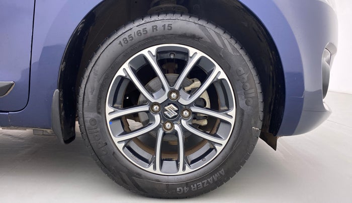 2018 Maruti Swift ZXI + AMT, Petrol, Automatic, 94,642 km, Right Front Wheel