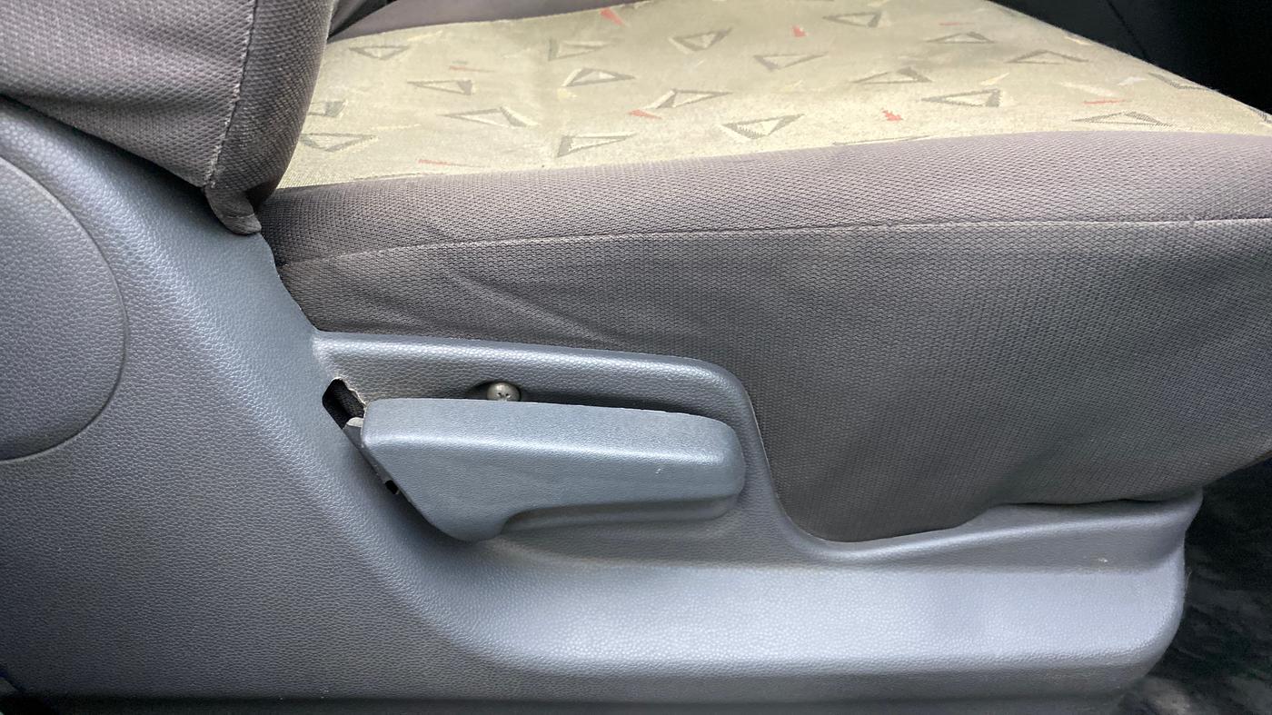 2010 Maruti Ritz VXI, Petrol, Manual, 48,079 km, Driver Side Adjustment Panel