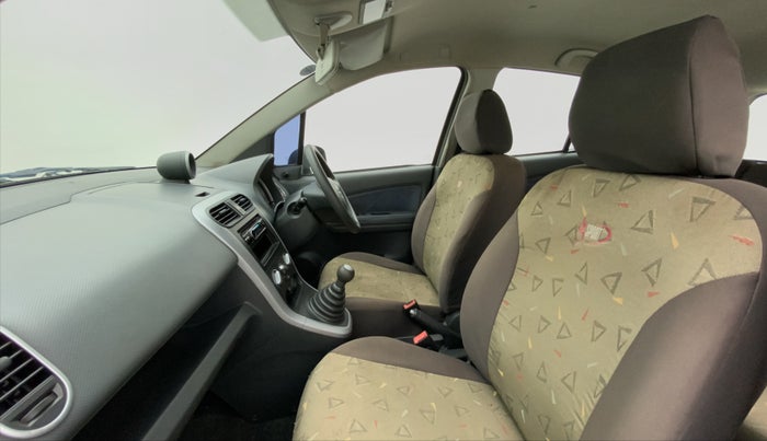 2010 Maruti Ritz VXI, Petrol, Manual, 48,079 km, Right Side Front Door Cabin