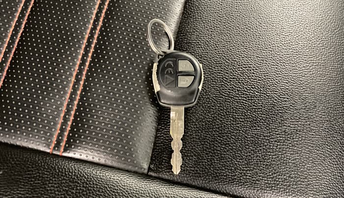 2025 Maruti BREZZA VXI S-CNG, CNG, Manual, 34,334 km, Key Close Up