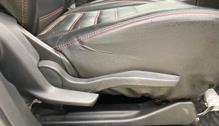 2025 Maruti BREZZA VXI S-CNG, CNG, Manual, 34,334 km, Driver Side Adjustment Panel
