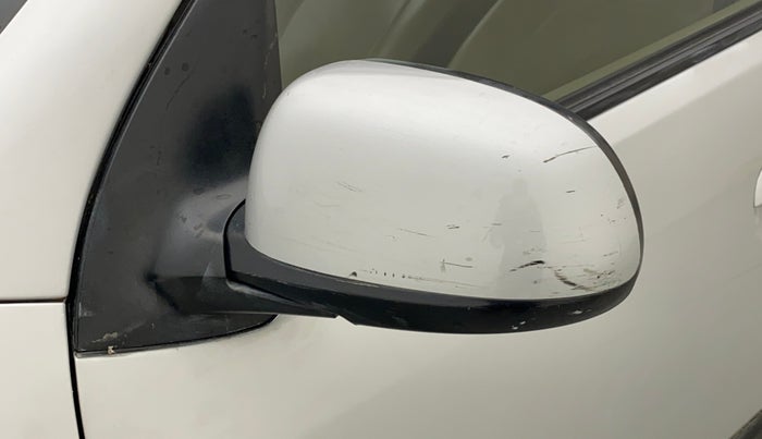 2015 Hyundai i10 SPORTZ 1.1, Petrol, Manual, 55,434 km, Left rear-view mirror - Cover has minor damage