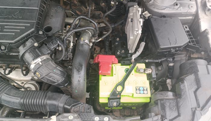 2017 Maruti Vitara Brezza ZDI, Diesel, Manual, 1,00,560 km, Engine View - Left