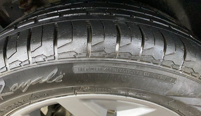 2023 KIA SELTOS  HTX 1.5 PETROL MT, Petrol, Manual, 13,029 km, Right Rear Tyre Tread