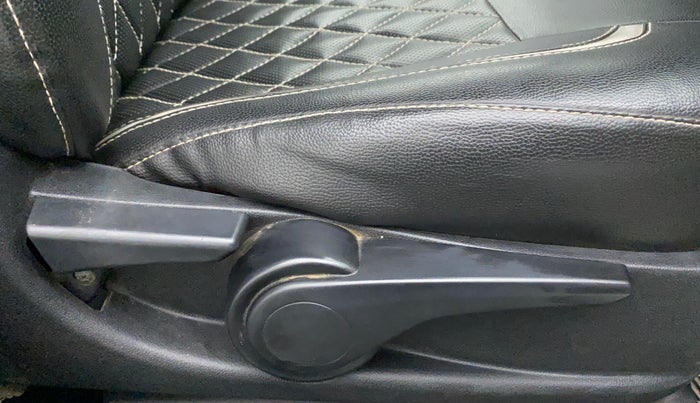 2017 Tata Tiago XZ PETROL, Petrol, Manual, 1,03,178 km, Driver Side Adjustment Panel