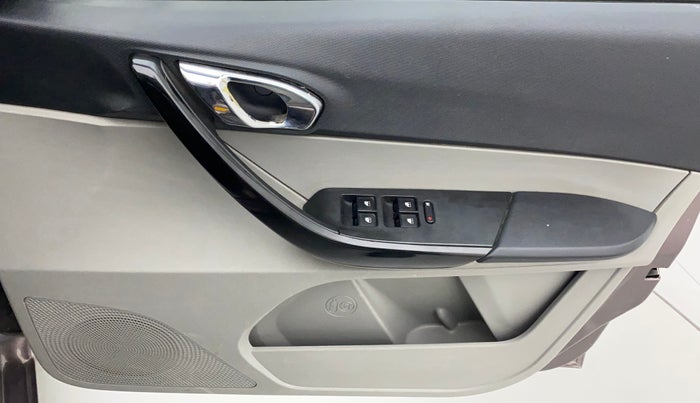 2017 Tata Tiago XZ PETROL, Petrol, Manual, 1,03,178 km, Driver Side Door Panels Control