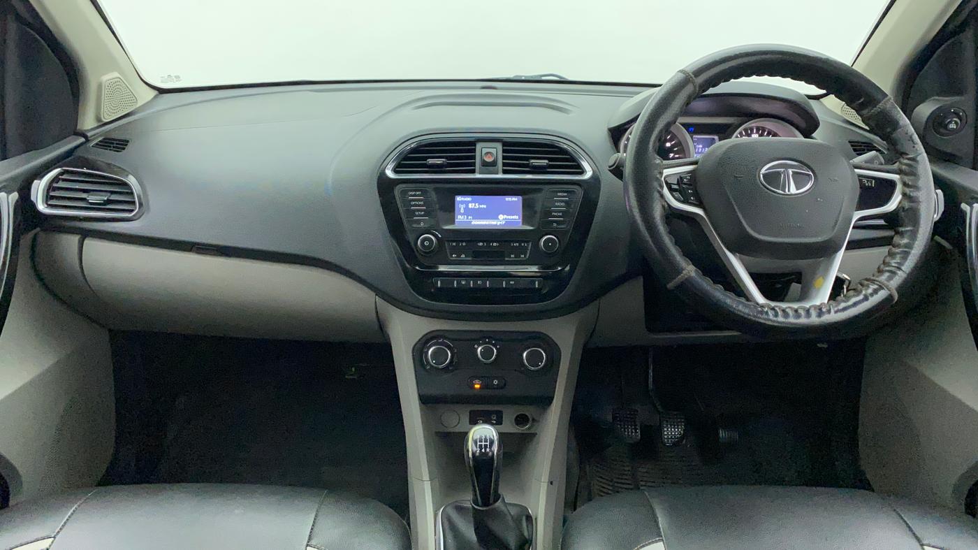 2017 Tata Tiago XZ PETROL, Petrol, Manual, 1,03,178 km, Dashboard