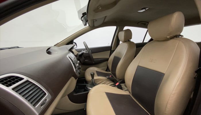 2010 Hyundai i20 MAGNA 1.2, Petrol, Manual, 91,243 km, Right Side Front Door Cabin
