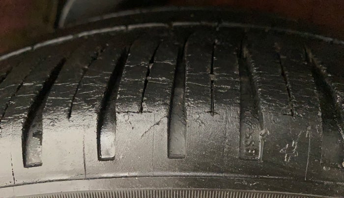 2010 Hyundai i20 MAGNA 1.2, Petrol, Manual, 91,243 km, Left Rear Tyre Tread