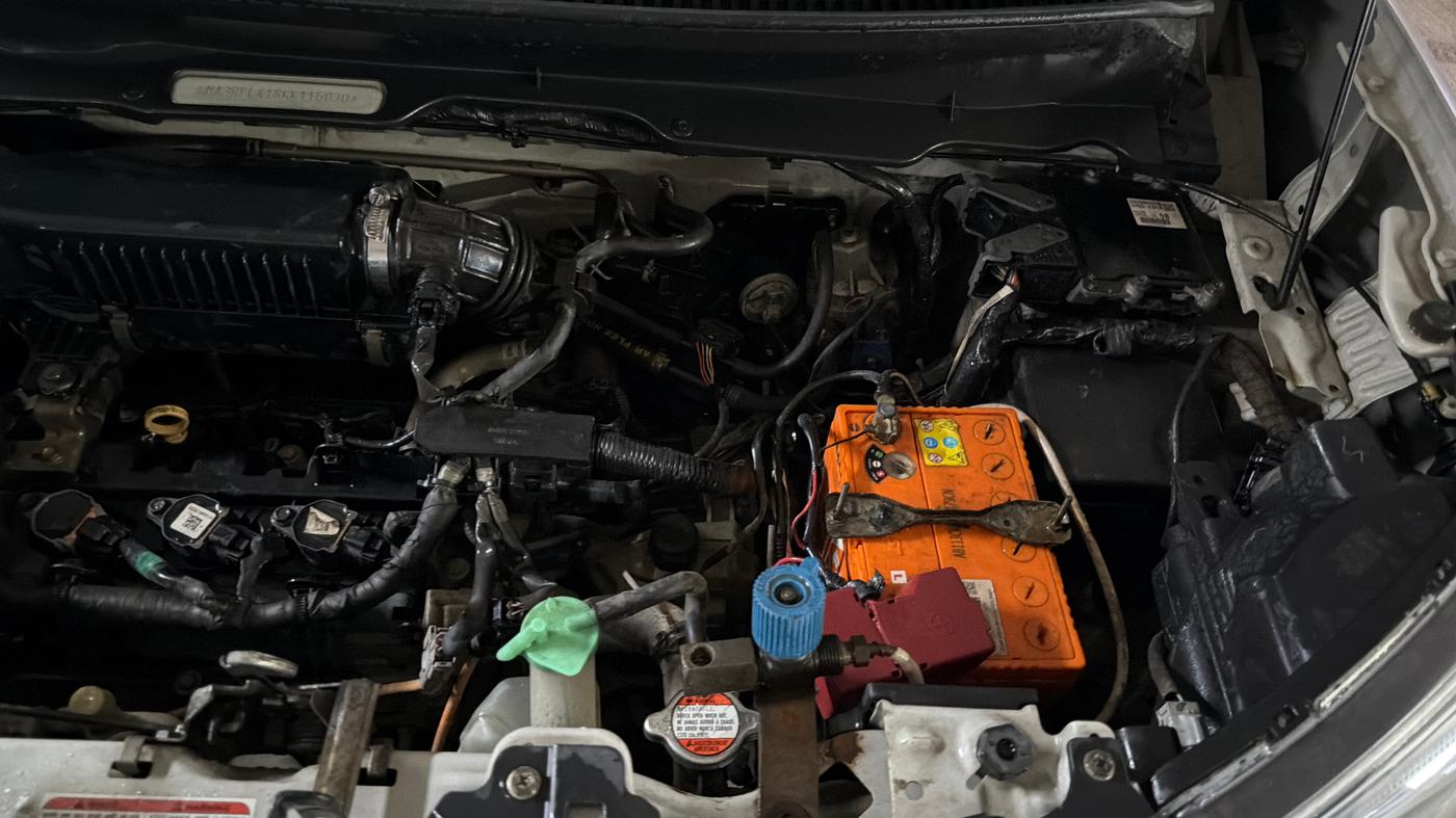 2019 Maruti S PRESSO VXI PLUS AMT, CNG, Automatic, 1,13,457 km, Engine View - Left