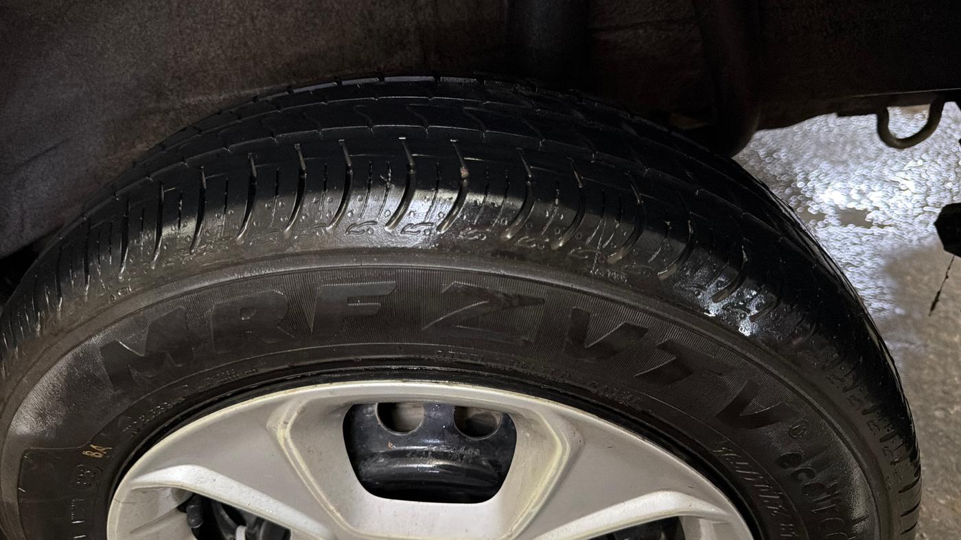 2019 Maruti S PRESSO VXI PLUS AMT, CNG, Automatic, 1,13,457 km, Left Rear Tyre Tread