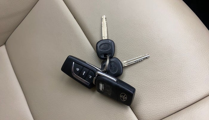 2019 Toyota YARIS J CVT, Petrol, Automatic, 60,978 km, Key Close Up