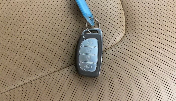 2024 Hyundai ALCAZAR PLATINUM 1.5 MT 7STR, Diesel, Manual, 9,508 km, Key Close Up