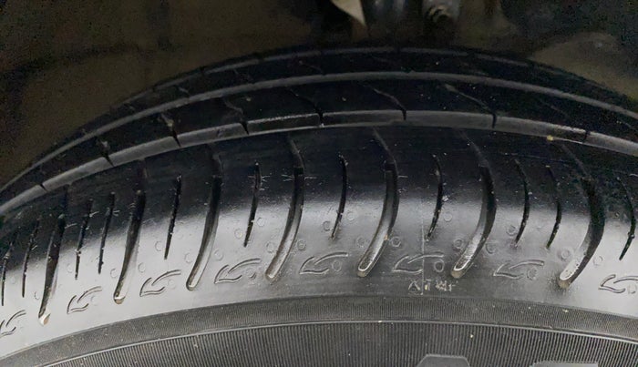 2020 Maruti Baleno DELTA PETROL 1.2, Petrol, Manual, 25,777 km, Right Front Tyre Tread