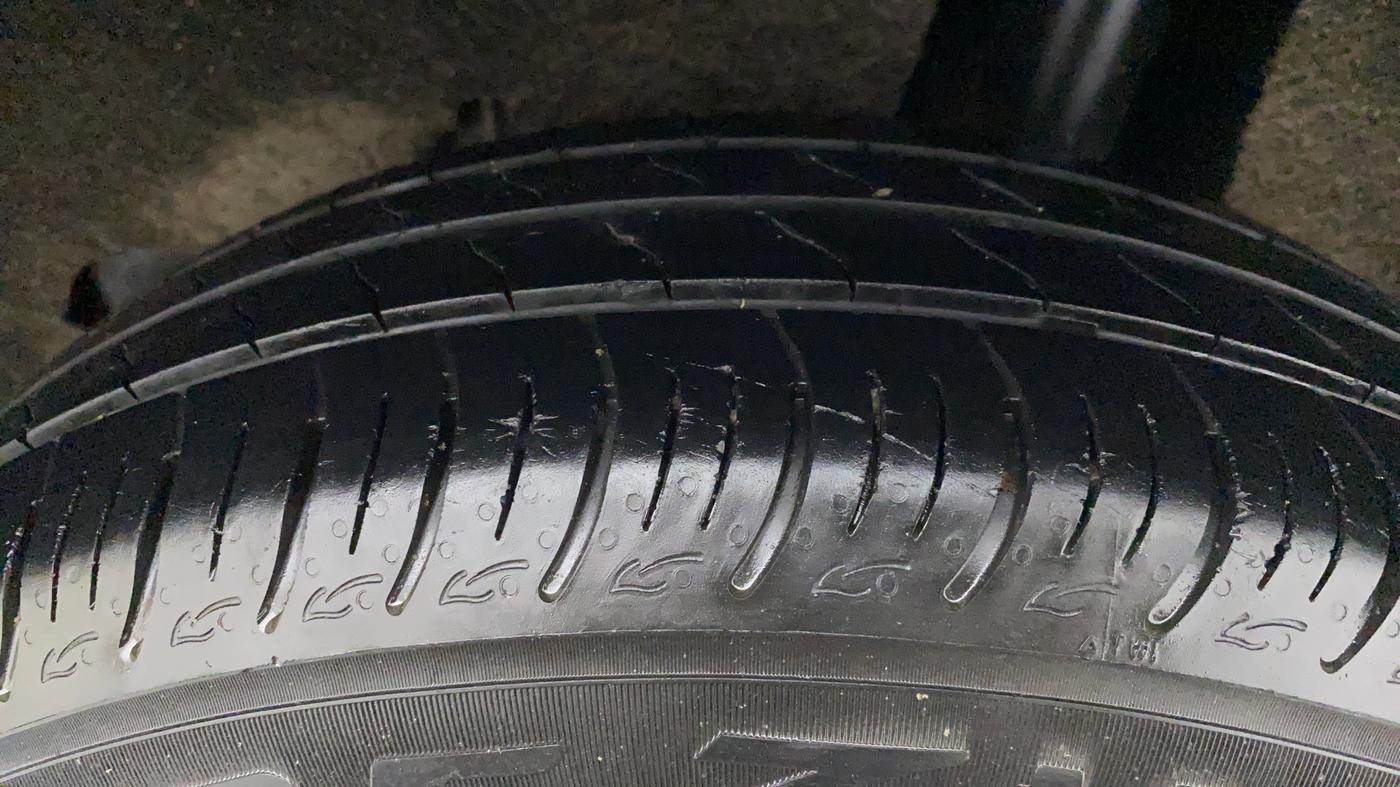 2020 Maruti Baleno DELTA PETROL 1.2, Petrol, Manual, 25,777 km, Left Rear Tyre Tread