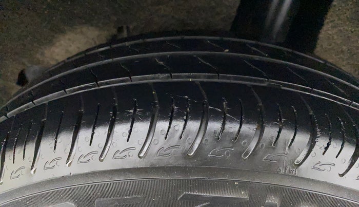 2020 Maruti Baleno DELTA PETROL 1.2, Petrol, Manual, 25,777 km, Left Rear Tyre Tread