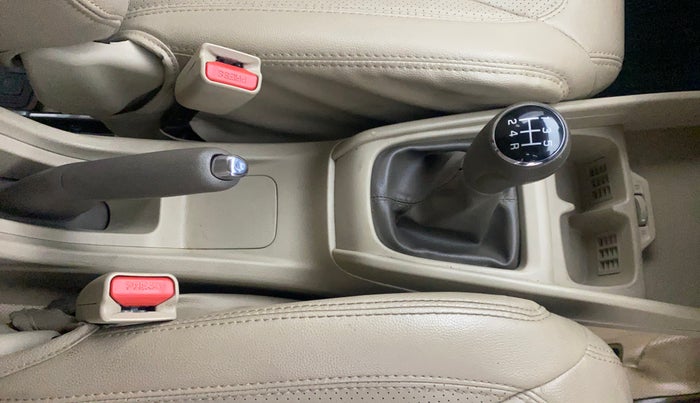 2023 Maruti Ertiga ZXi (O), Petrol, Manual, 26,021 km, Gear Lever