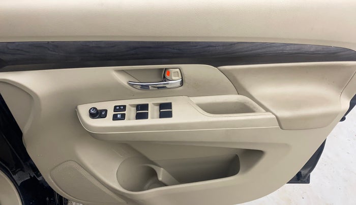 2023 Maruti Ertiga ZXi (O), Petrol, Manual, 26,021 km, Driver Side Door Panels Control