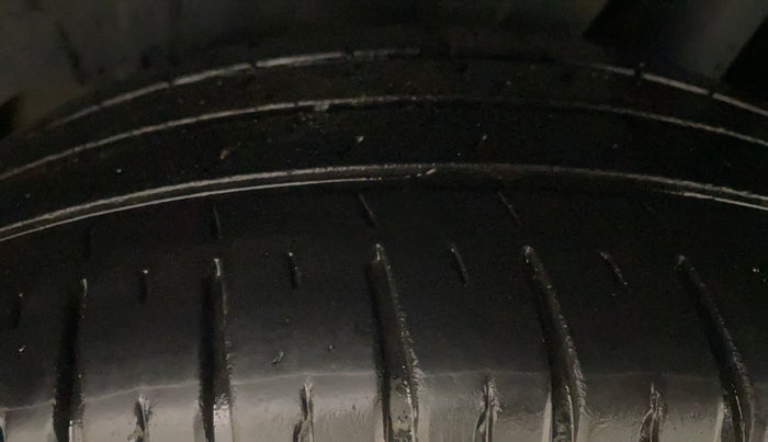 2023 Maruti Ertiga ZXi (O), Petrol, Manual, 26,021 km, Left Rear Tyre Tread