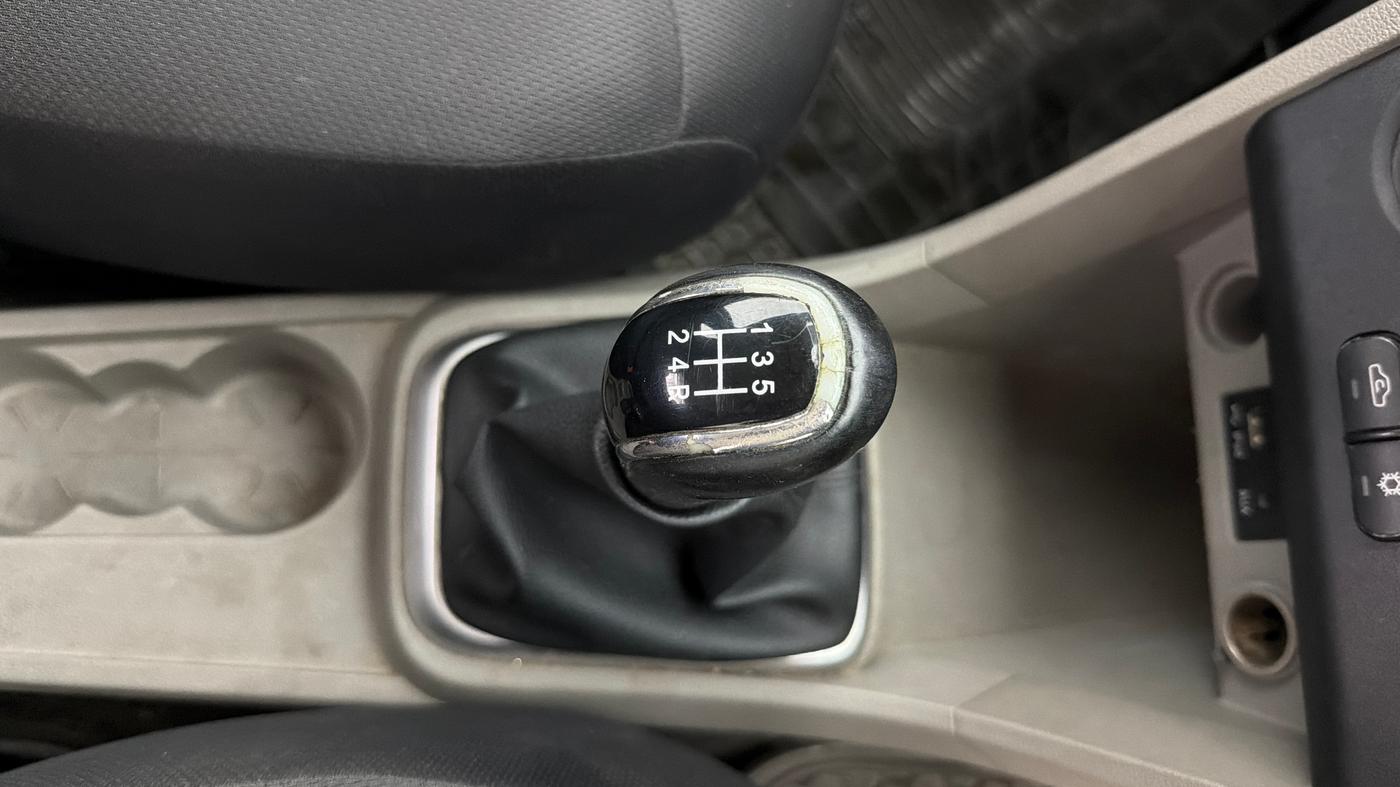 2016 Tata Tiago XT (O) PETROL, Petrol, Manual, 40,851 km, Gear Lever