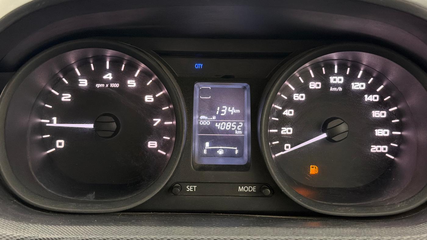 2016 Tata Tiago XT (O) PETROL, Petrol, Manual, 40,851 km, Odometer Image