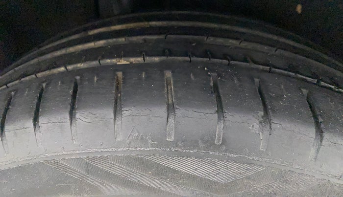 2018 Maruti Baleno ALPHA PETROL 1.2, Petrol, Manual, 53,085 km, Right Rear Tyre Tread