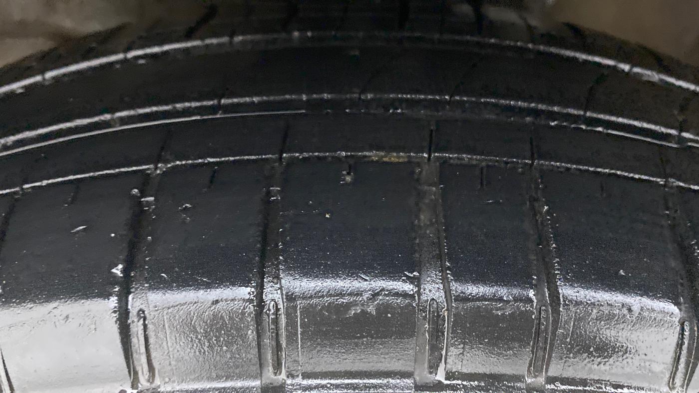 2014 Maruti Wagon R 1.0 LXI CNG, CNG, Manual, 81,081 km, Left Front Tyre Tread