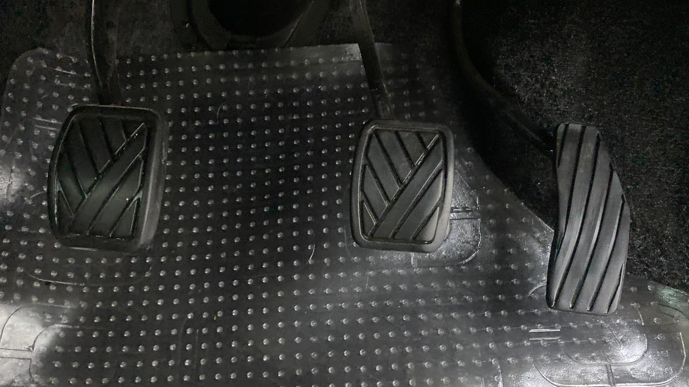 2014 Maruti Wagon R 1.0 LXI CNG, CNG, Manual, 81,081 km, Pedals