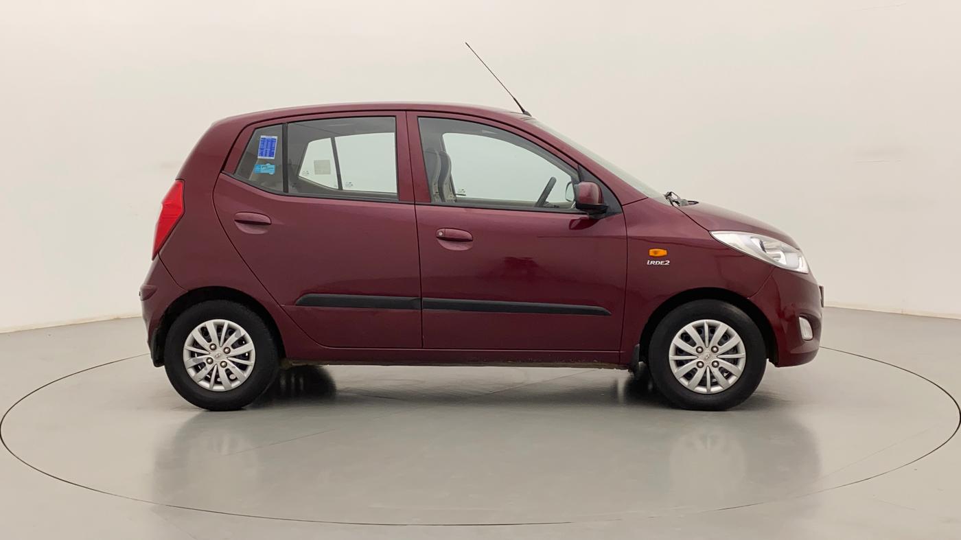 2015 Hyundai i10 SPORTZ 1.1, Petrol, Manual, 76,938 km, Right Side View