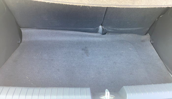 2015 Hyundai Elite i20 ASTA 1.2, Petrol, Manual, 27,730 km, Boot Inside