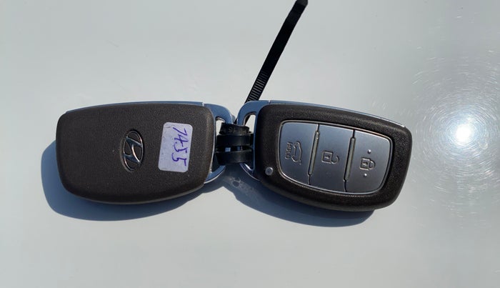 2015 Hyundai Elite i20 ASTA 1.2, Petrol, Manual, 27,730 km, Key Close Up