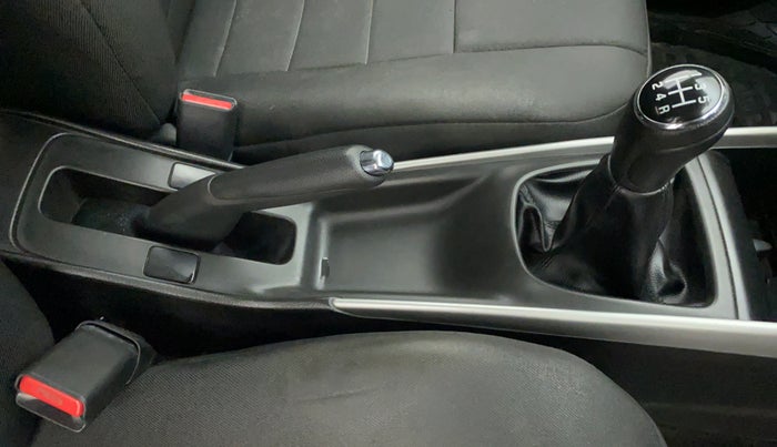 2016 Maruti Baleno DELTA PETROL 1.2, Petrol, Manual, 77,611 km, Gear Lever